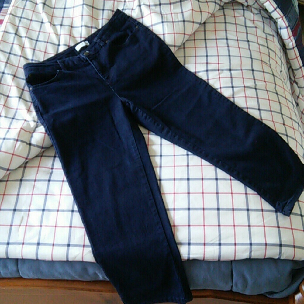 3 for $10/Crop Dark Denim Jeans